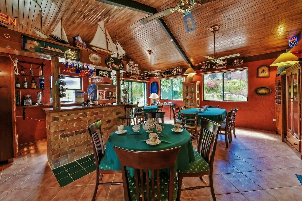 Mount Mee Country Inn Australia